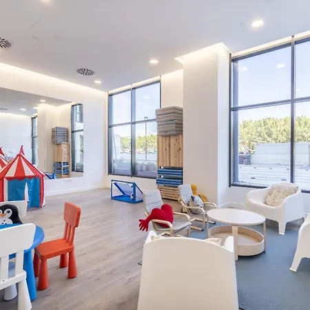 Apartment Skyline 2 Pool & Parking Free Malaga